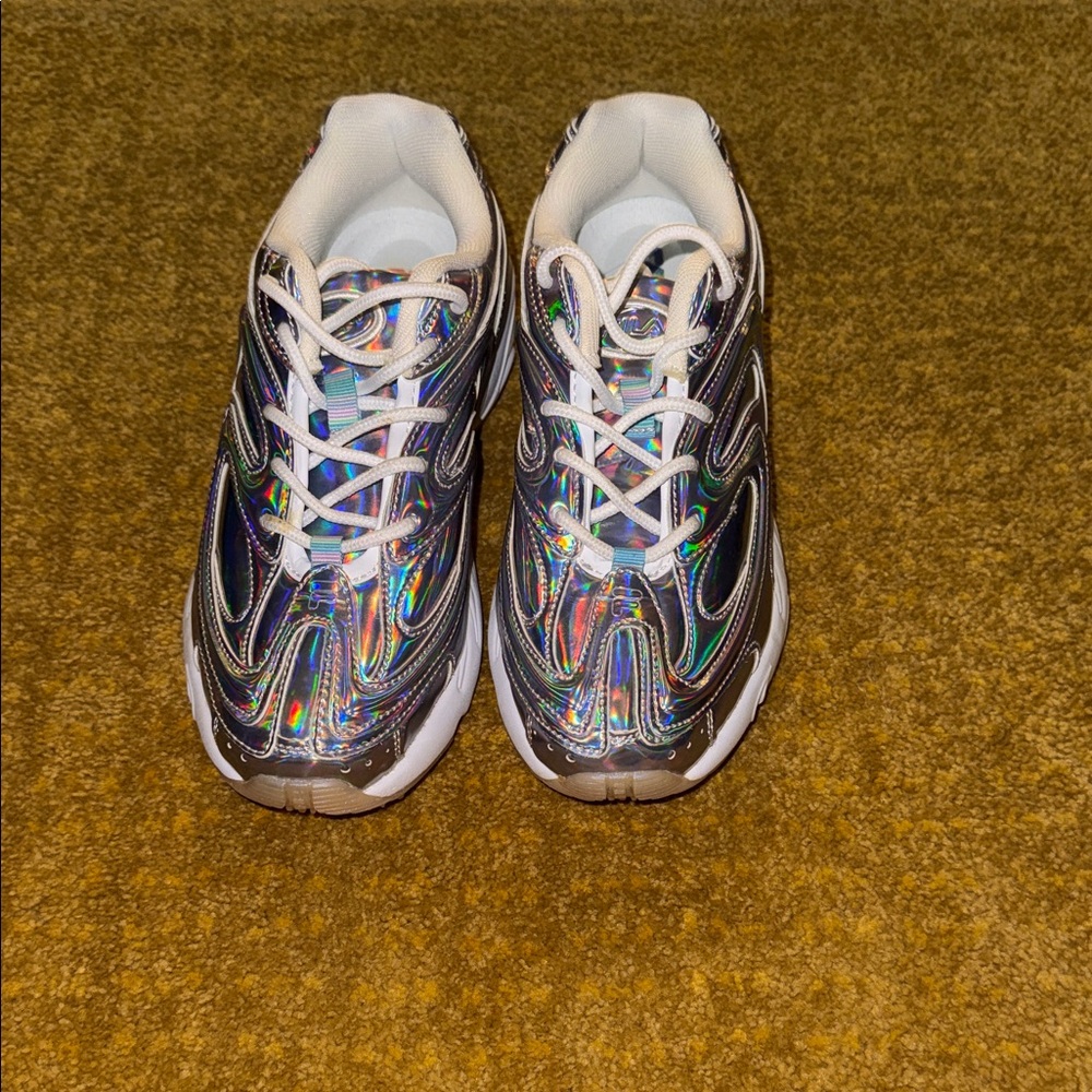 Fila Women's Iridescent Sneakers - Picture 4 of 5